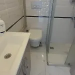דירה Guenluek Kiralik & Havuzlu אולודניץ