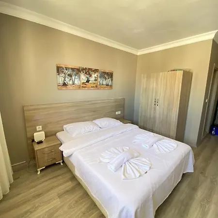 Guenluek Kiralik & Havuzlu Appartement Ölüdeniz