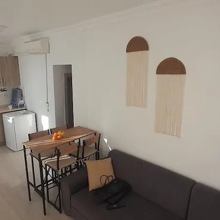 Guenluek Kiralik & Havuzlu Appartement Ölüdeniz